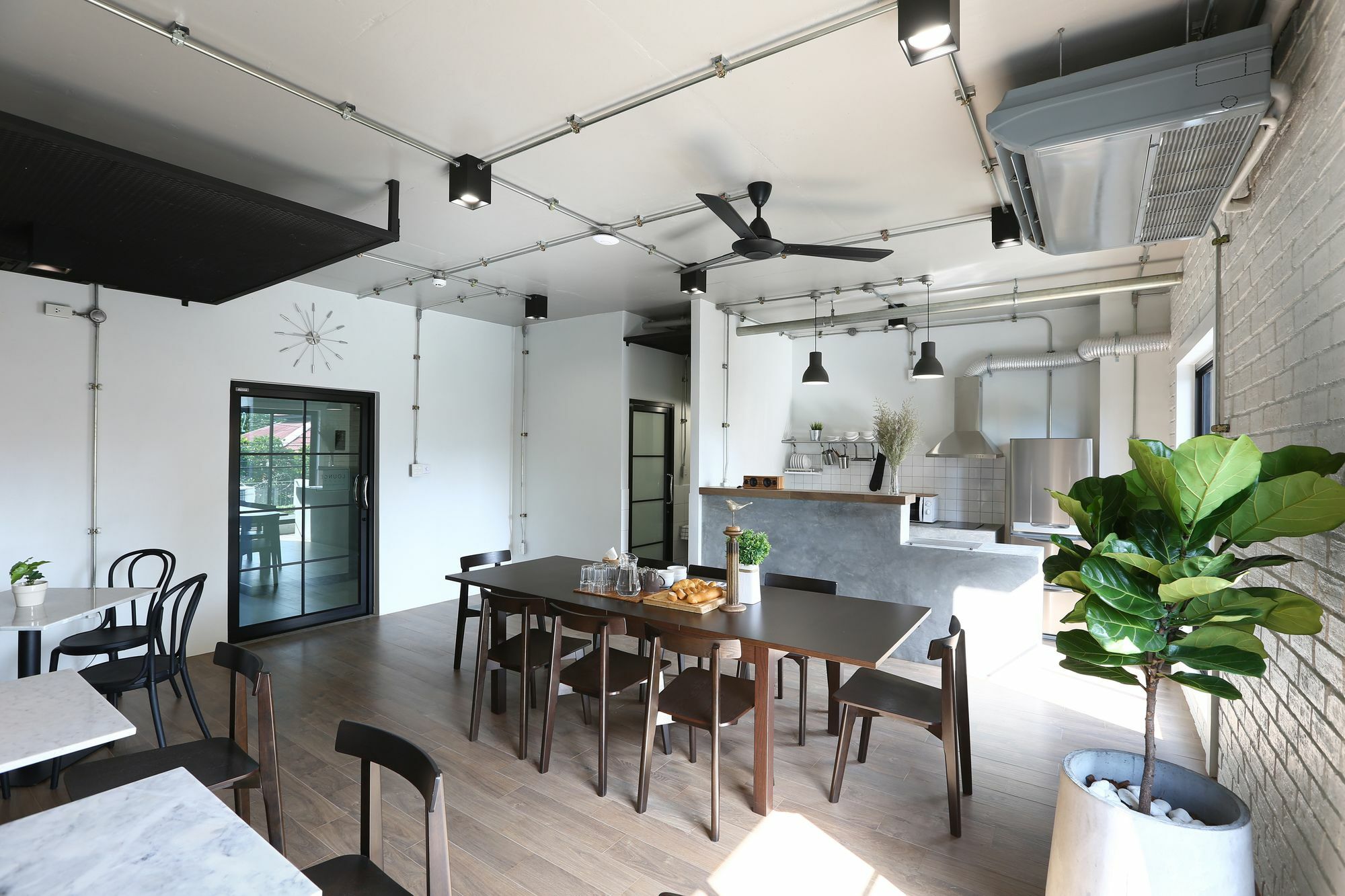 Sukh Serviced Apartment Ban Kho Hong Eksteriør bilde